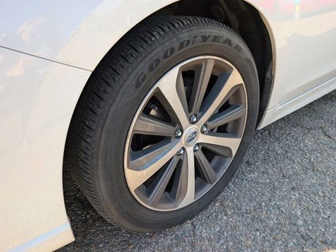 Used 2018 Subaru Legacy 2.5i Limited image 10