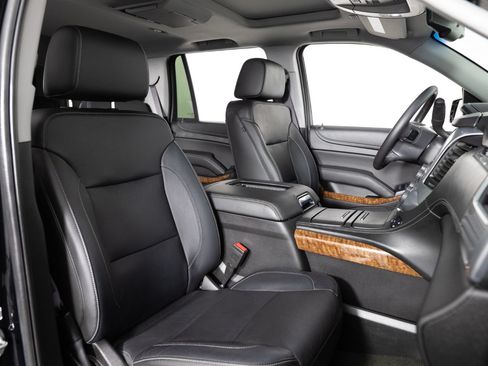 Used 2017 Chevrolet Tahoe Premier AWD/4WD image 31