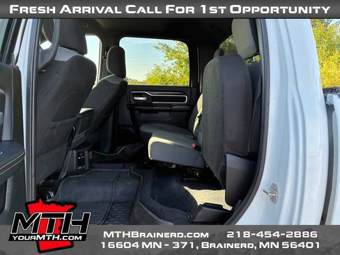 Used 2024 RAM 2500 Big Horn AWD/4WD image 10