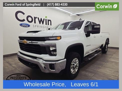Used 2025 Chevrolet Silverado 2500 LT w/ Convenience Package AWD/4WD image 1