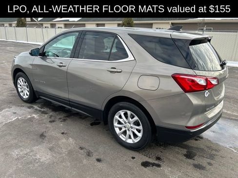 Certified 2018 Chevrolet Equinox LT image 3