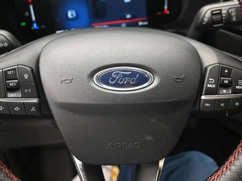 Certified 2024 Ford Escape ST-Line w/ Tech Pack #1 AWD/4WD image 10