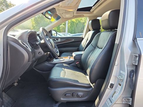 Used 2013 INFINITI JX35 AWD w/ Premium Pkg image 18