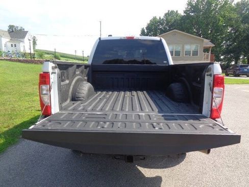 Used 2022 Ford F250 XL w/ Power Equipment Group AWD/4WD image 5