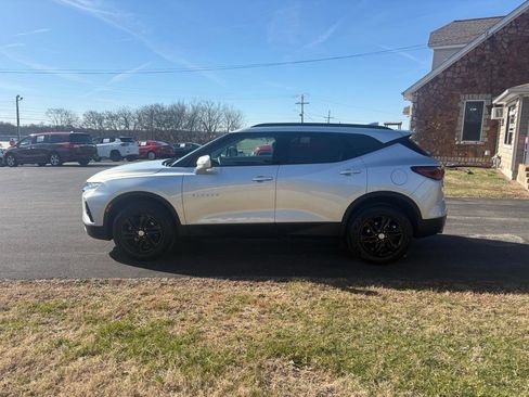 Used 2022 Chevrolet Blazer LT image 2