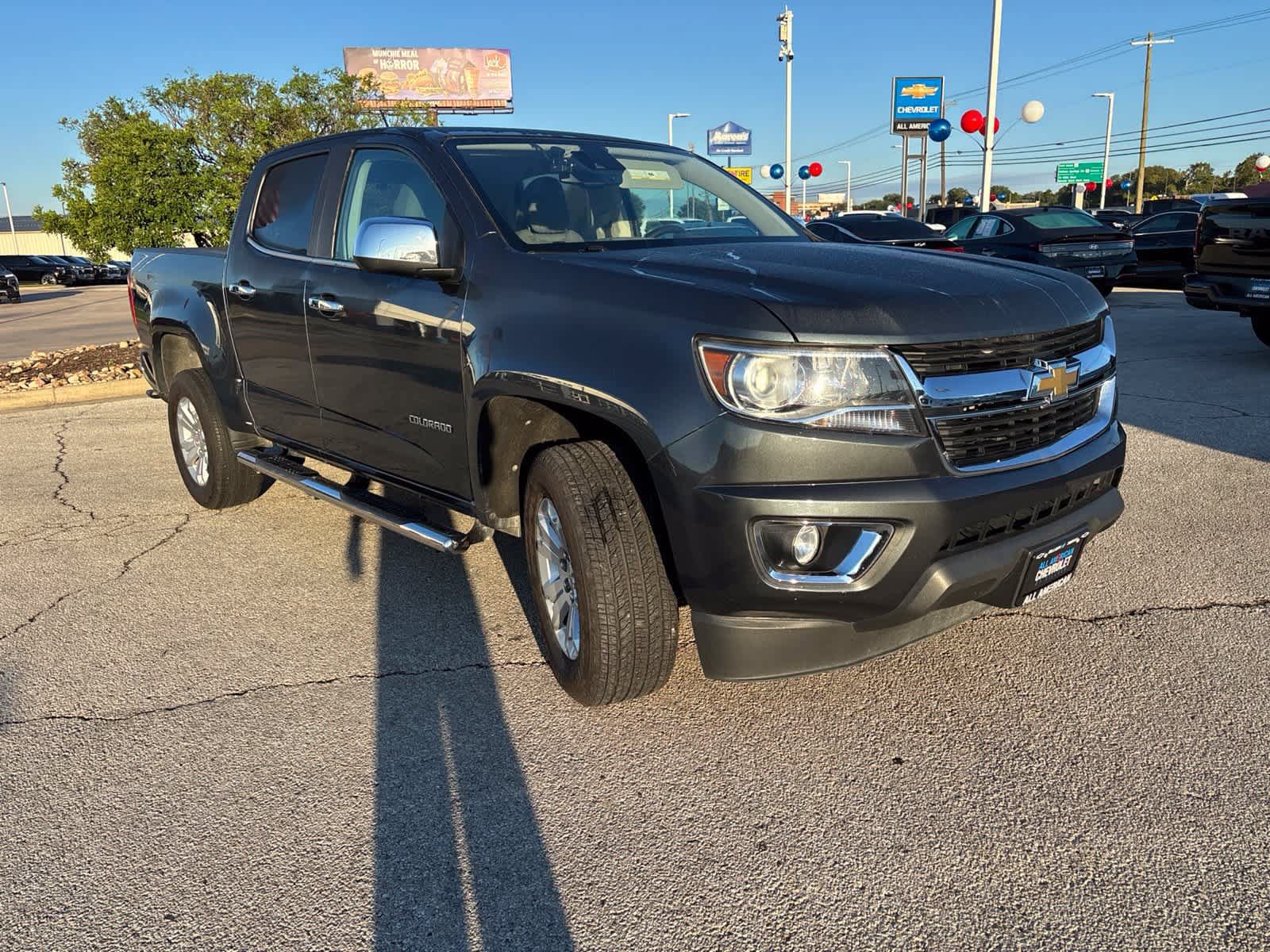 Used 2015 Chevrolet Colorado LT w/ Luxury Package RWD image 3
