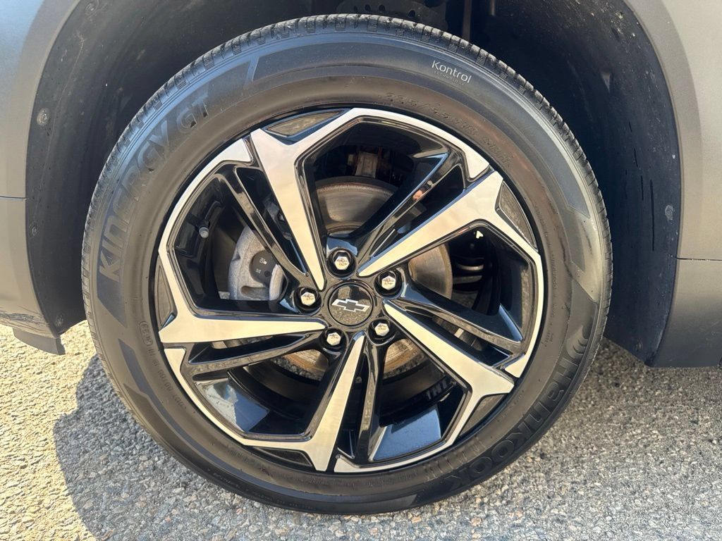 Used 2022 Chevrolet TrailBlazer RS AWD/4WD image 41