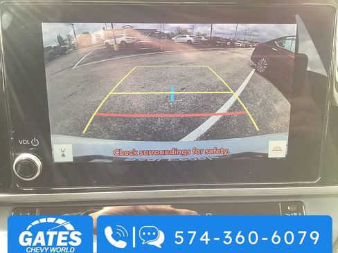 Used 2025 Toyota Camry LE FWD image 15