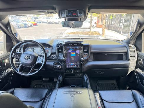 Used 2022 RAM 1500 Limited AWD/4WD image 14