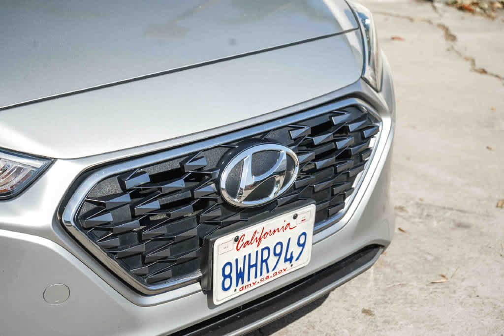 Used 2021 Hyundai Ioniq Blue FWD image 5