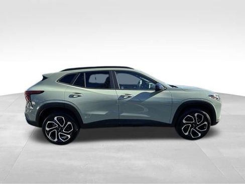 Used 2024 Chevrolet Trax RS w/ Driver Confidence Package image 10