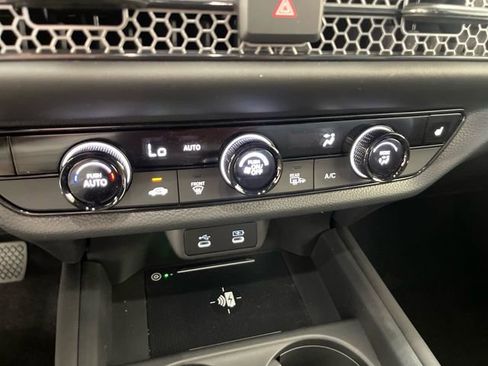 Used 2026 Honda HR-V Sport image 13