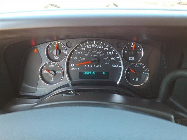 Used 2025 Chevrolet Express 3500 LT w/ LT Preferred Equipment Group RWD image 16