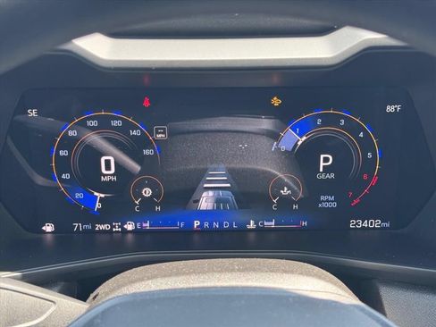 Used 2024 Chevrolet Colorado Trail Boss AWD/4WD image 19