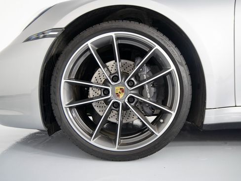 Certified 2021 Porsche 911 Carrera image 15