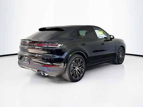 New 2026 Porsche Cayenne S image 9