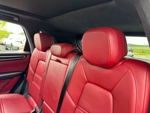 Used 2021 Porsche Cayenne GTS AWD/4WD image 22