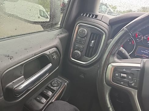 Used 2019 Chevrolet Silverado 1500 LT Trail Boss AWD/4WD image 22