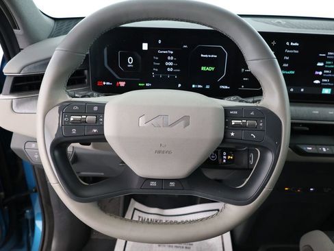 Used 2024 Kia EV9 Wind image 14