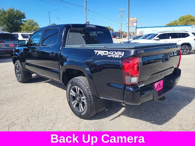 Used 2019 Toyota Tacoma TRD Sport AWD/4WD image 11