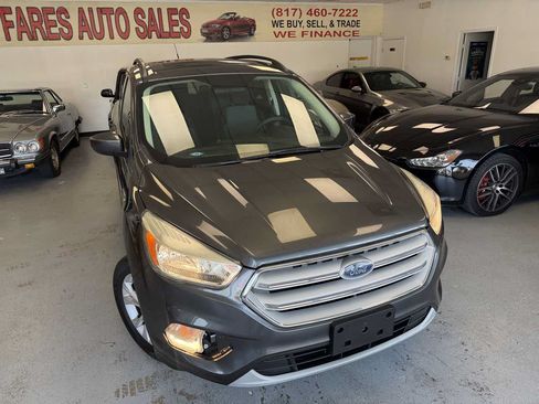 Used 2018 Ford Escape SE AWD/4WD image 11