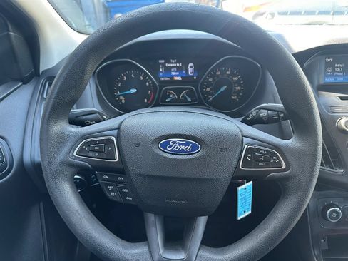 Used 2016 Ford Focus SE FWD image 14