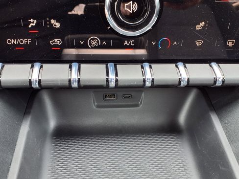 New 2026 GMC Terrain Elevation w/ Technology Package II FWD image 5