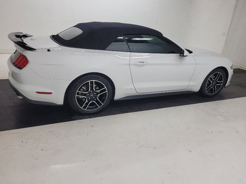 Used 2021 Ford Mustang Premium RWD image 10