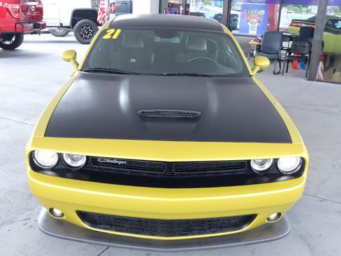 Used 2021 Dodge Challenger R/T Scat Pack w/ T/A Package RWD image 10