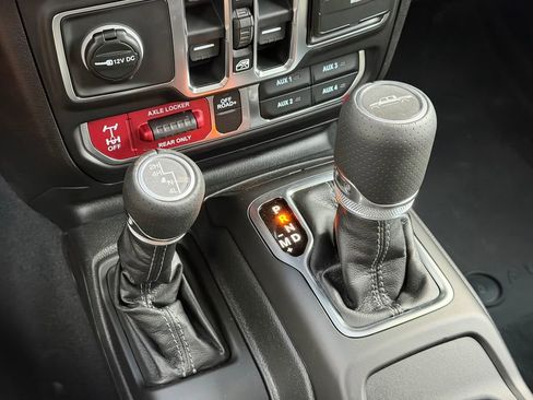 New 2026 Jeep Gladiator Mojave AWD/4WD image 22