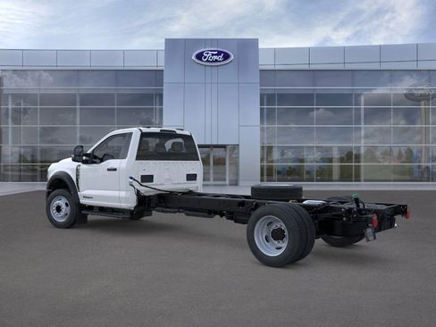 New 2025 Ford F550 image 4