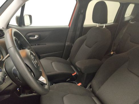 Used 2020 Jeep Renegade Sport w/ Sport Appearance Group AWD/4WD image 17