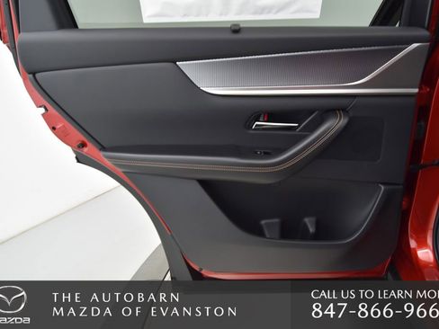 Used 2025 MAZDA CX-70 Plug-In Hybrid w/ Premium Pkg image 35