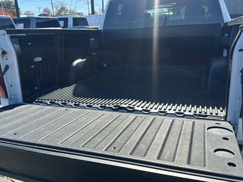 Used 2023 Chevrolet Silverado 1500 LT image 40