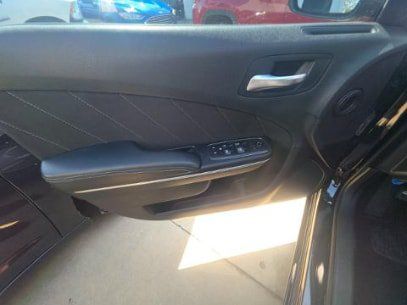 Used 2020 Dodge Charger SXT RWD image 12