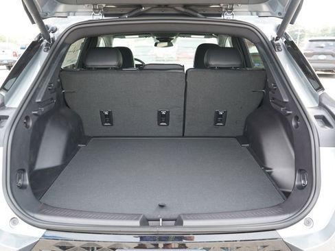 New 2025 Chevrolet Equinox EV RS FWD image 27