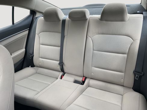Used 2018 Hyundai Elantra Value Edition image 21