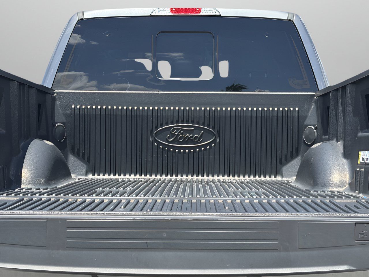 Used 2023 Ford F150 Lariat AWD/4WD image 8