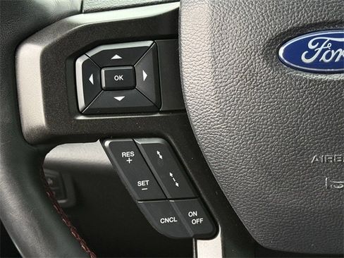 Used 2021 Ford Expedition Limited image 14