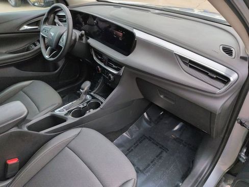 Used 2025 Buick Encore GX Preferred image 25