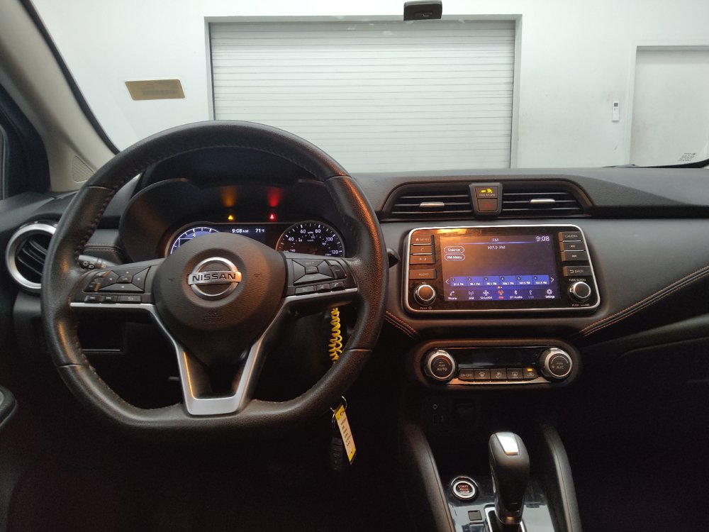 Used 2020 Nissan Versa SR FWD image 22