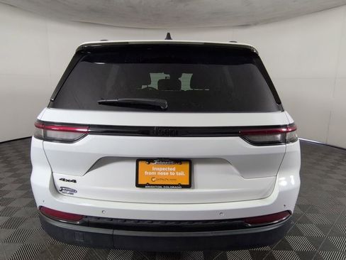 Certified 2025 Jeep Grand Cherokee Altitude AWD/4WD image 7