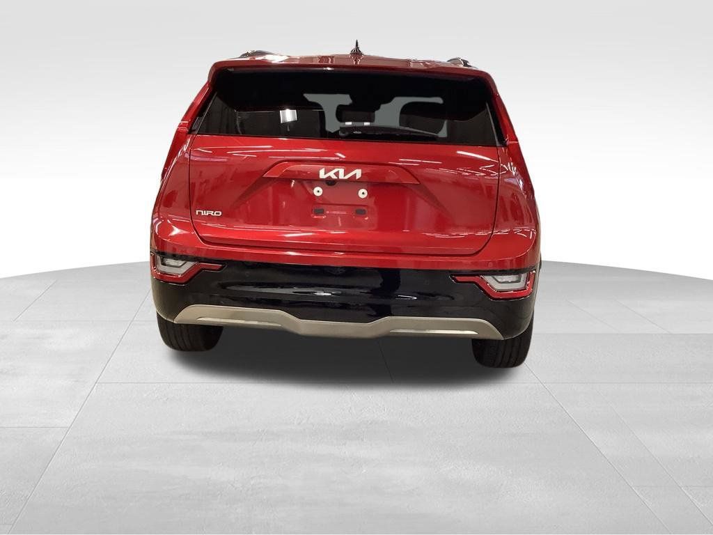 Certified 2025 Kia Niro Wave w/ Wave Preserve Package FWD image 27