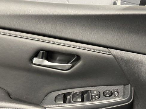 Used 2023 Nissan Sentra SV FWD image 10