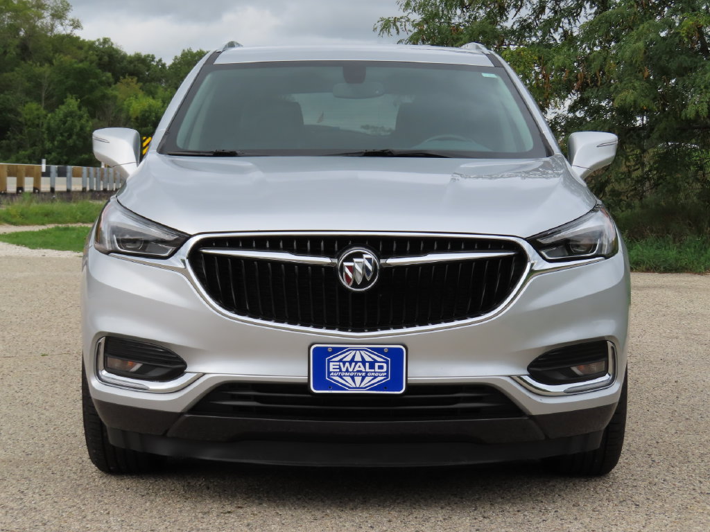 Used 2020 Buick Enclave Essence w/ Sound and Sites Package AWD/4WD image 12