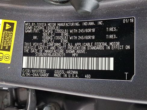Used 2018 Toyota Highlander LE w/ Protection Package #3 AWD/4WD image 26