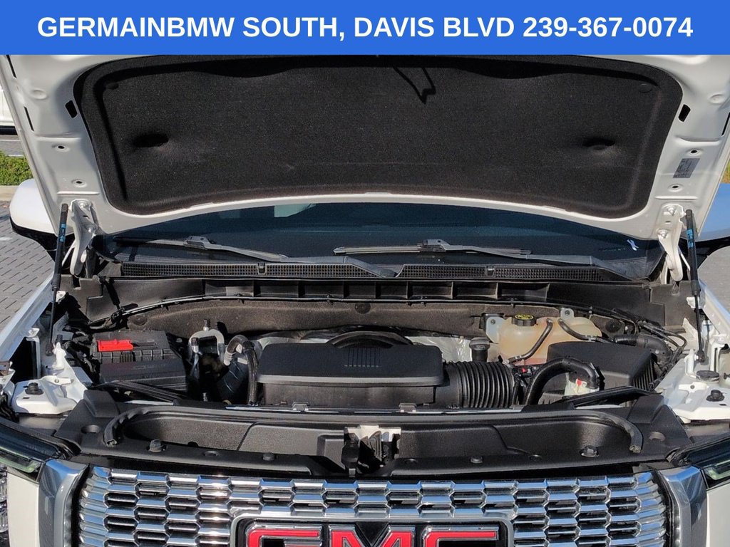 Used 2023 GMC Yukon Denali AWD/4WD image 14