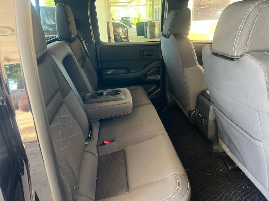 Certified 2026 Nissan Frontier SV w/ SV Convenience Package AWD/4WD image 12