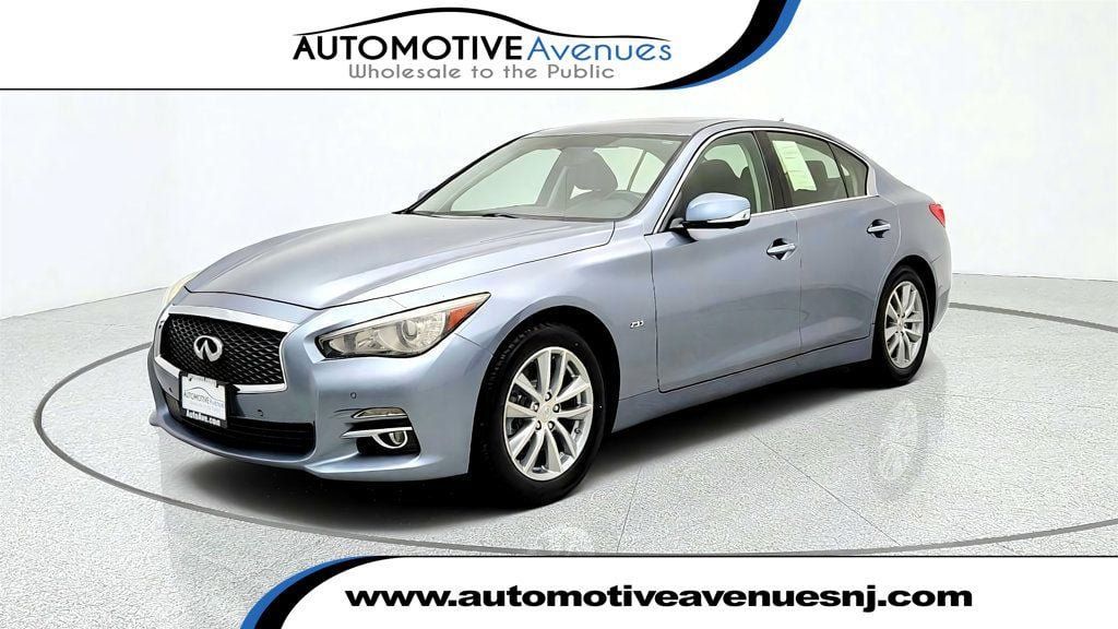 Used 2017 INFINITI Q50 Premium w/ 2.0T Premium Plus Package RWD image 1