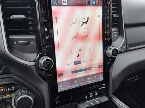 New 2026 RAM 1500 4x4 Crew Cab image 16